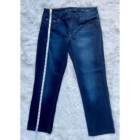 Calvin Klein SZ W28 L32 Women’s Dark Denim Factory Faded Straight Leg Je… - Picture 8 of 13